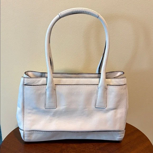 Coach F13675 Hampton Madeleine satchel/carryall smooth thick leather
White EUC - Picture 8 of 17